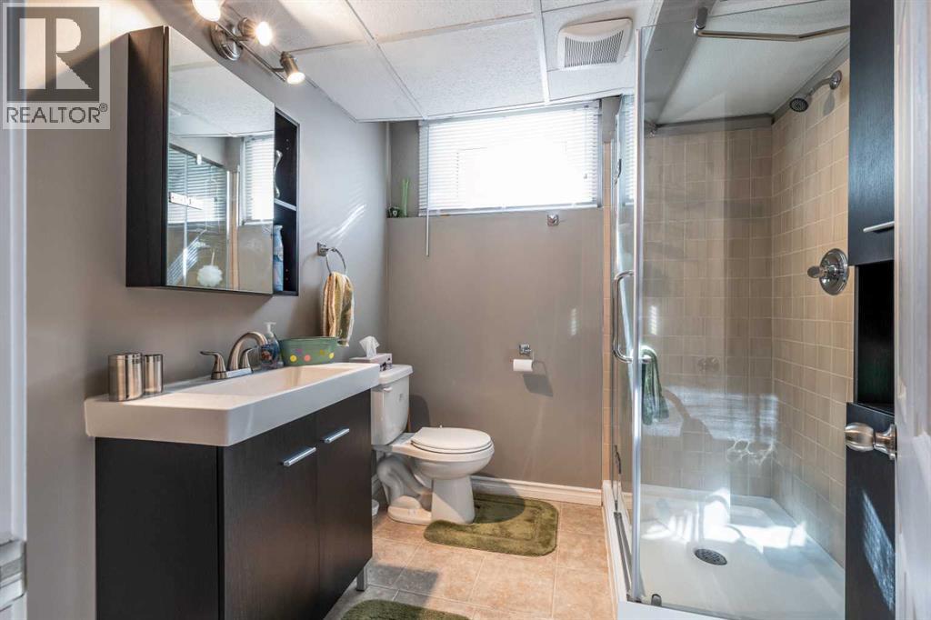 13 5 Street SW - 26