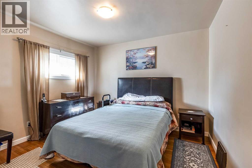 13 5 Street SW - 22