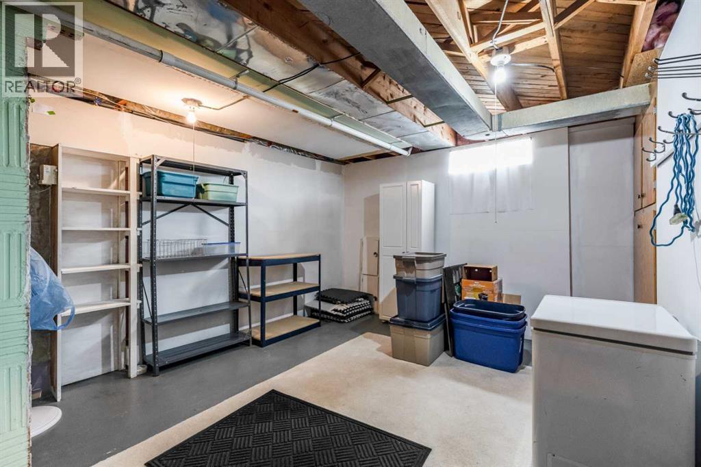 13 5 Street SW - 32