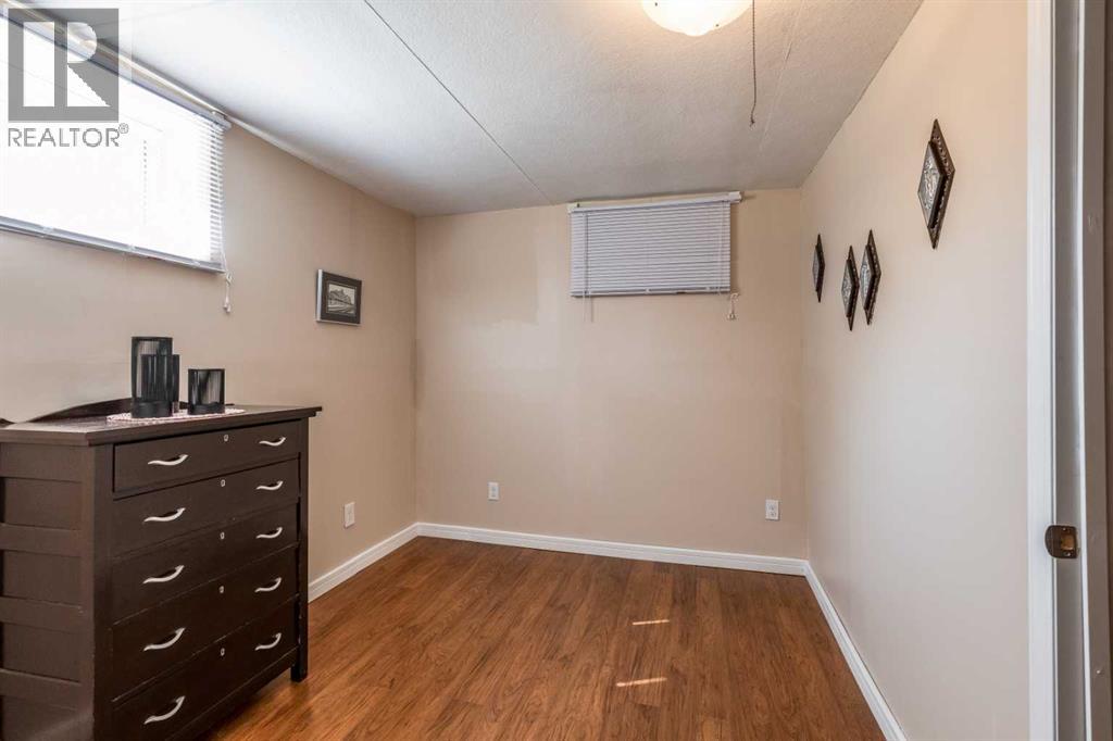 13 5 Street SW - 30