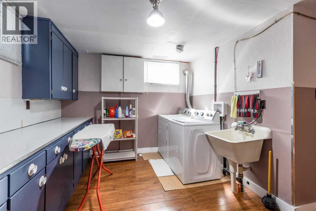 13 5 Street SW - 25