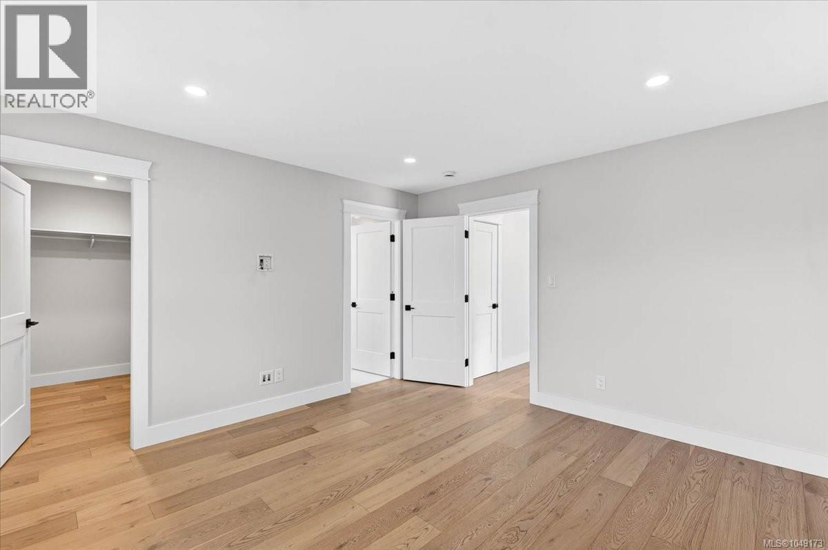 2978 Kingsway Ave - 35