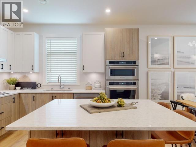 4066 SATURNA AVE, Powell River — photo 3