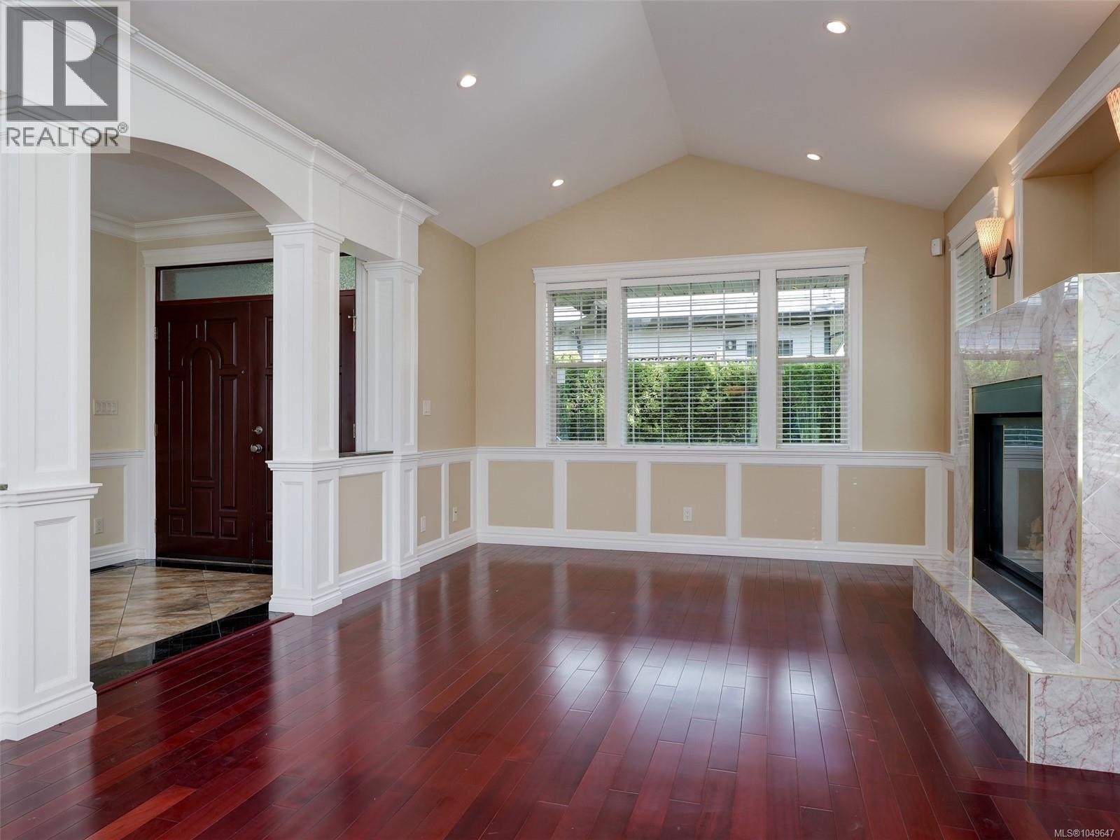 424 Nursery Hill Dr - 4