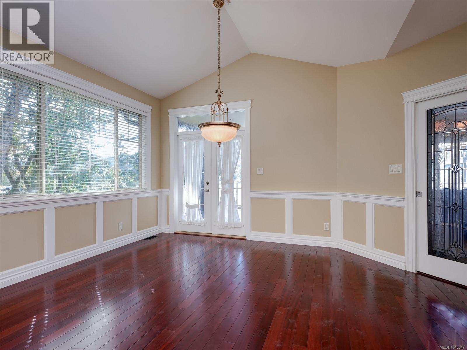 424 Nursery Hill Dr - 5