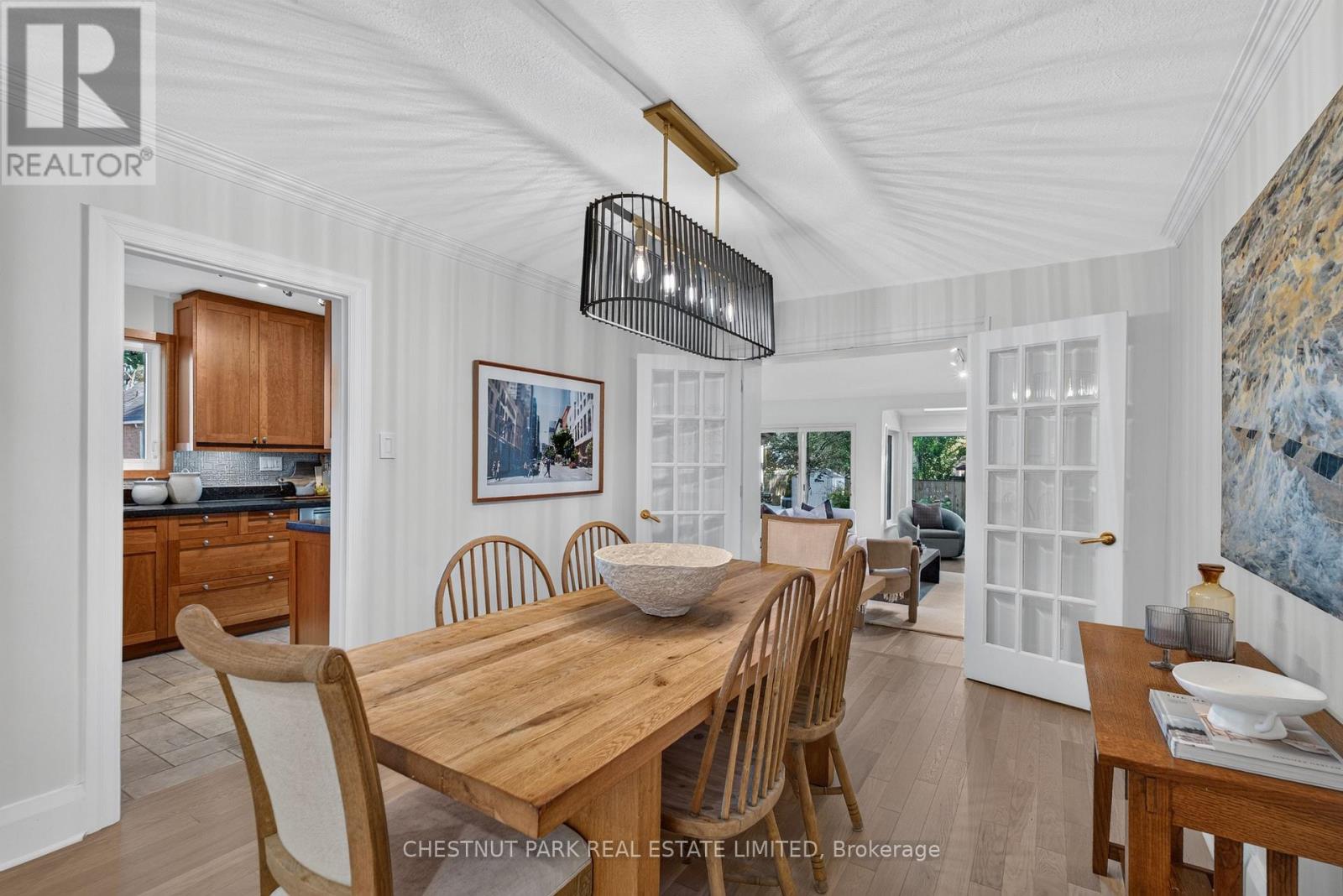 521 SUTHERLAND DRIVE - Image 10