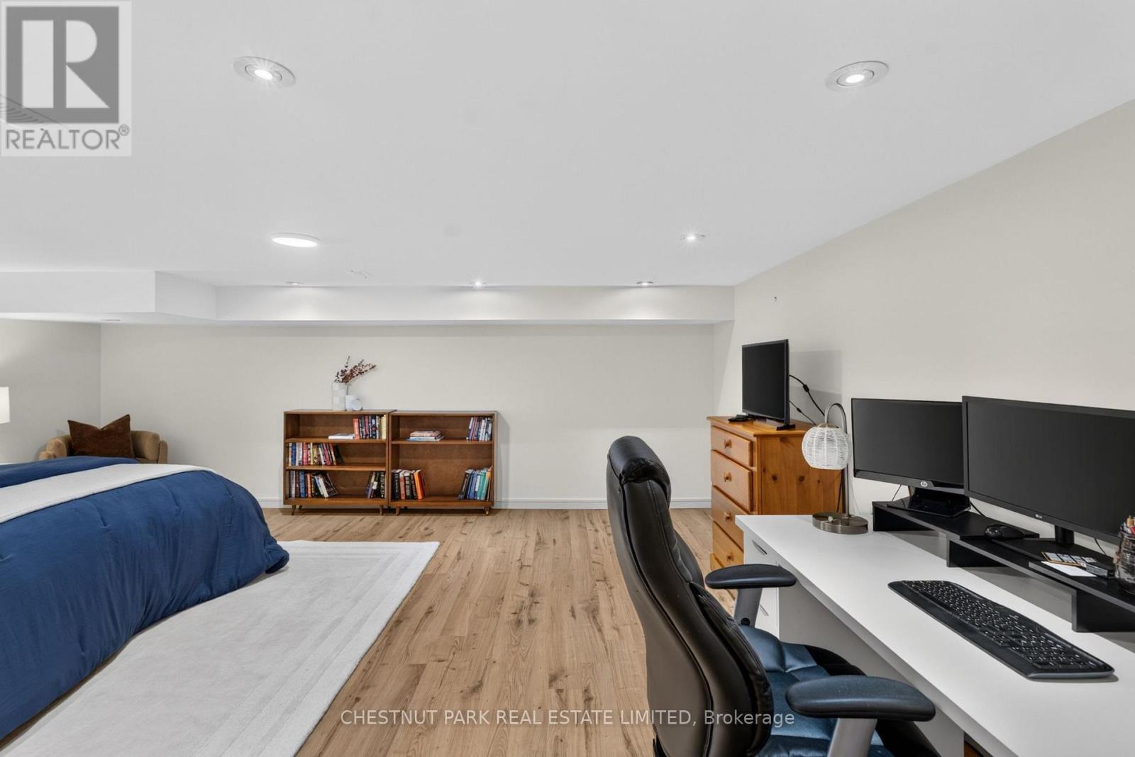 521 SUTHERLAND DRIVE - Image 29
