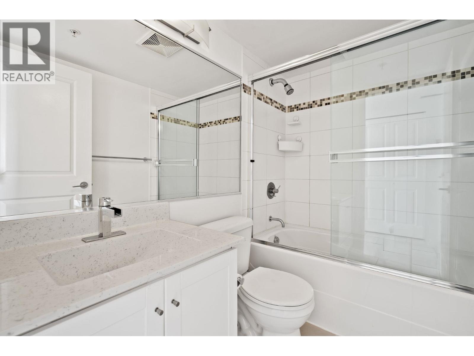 1203 814 ROYAL AVENUE, New Westminster