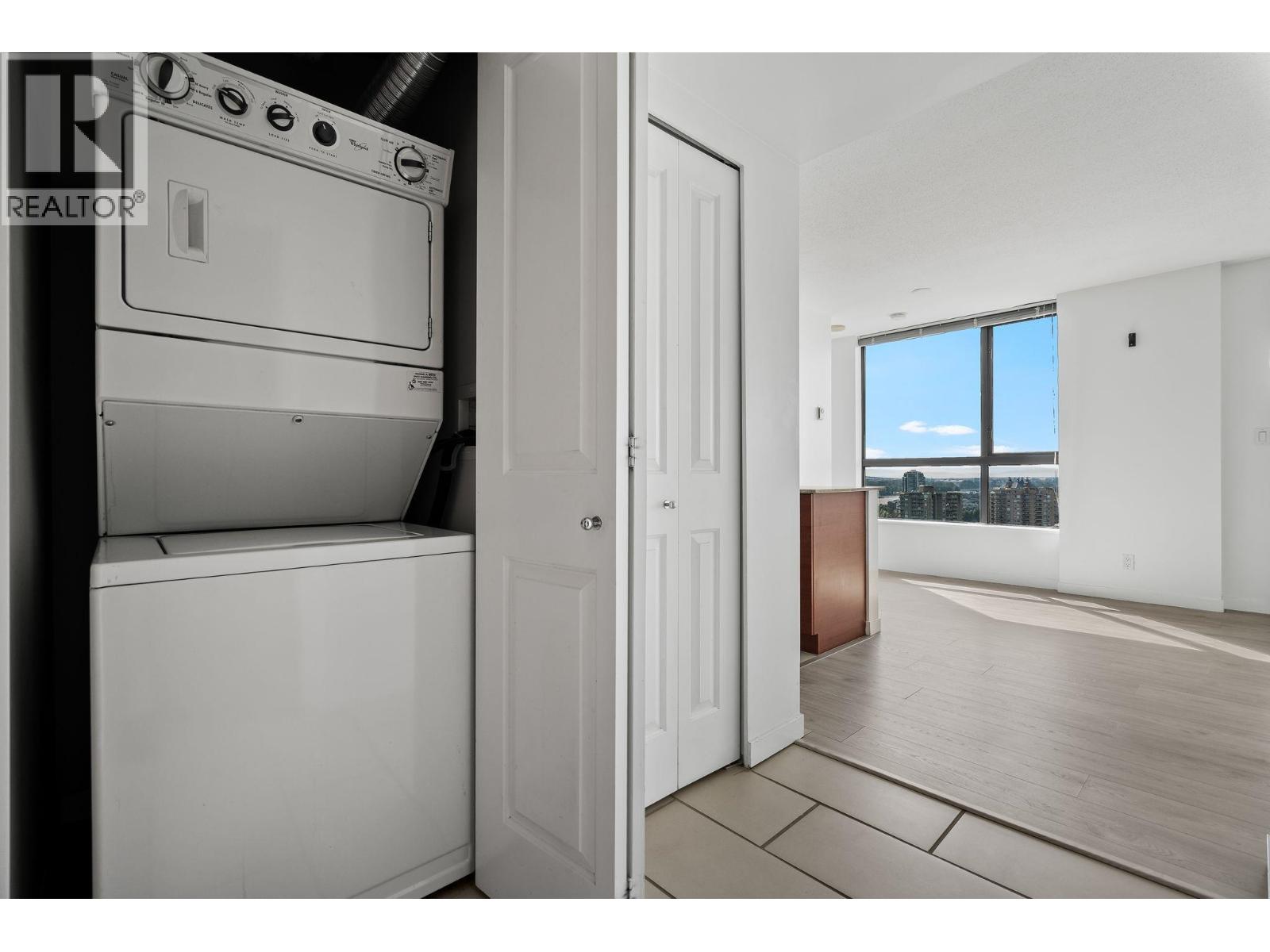 1203 814 ROYAL AVENUE, New Westminster