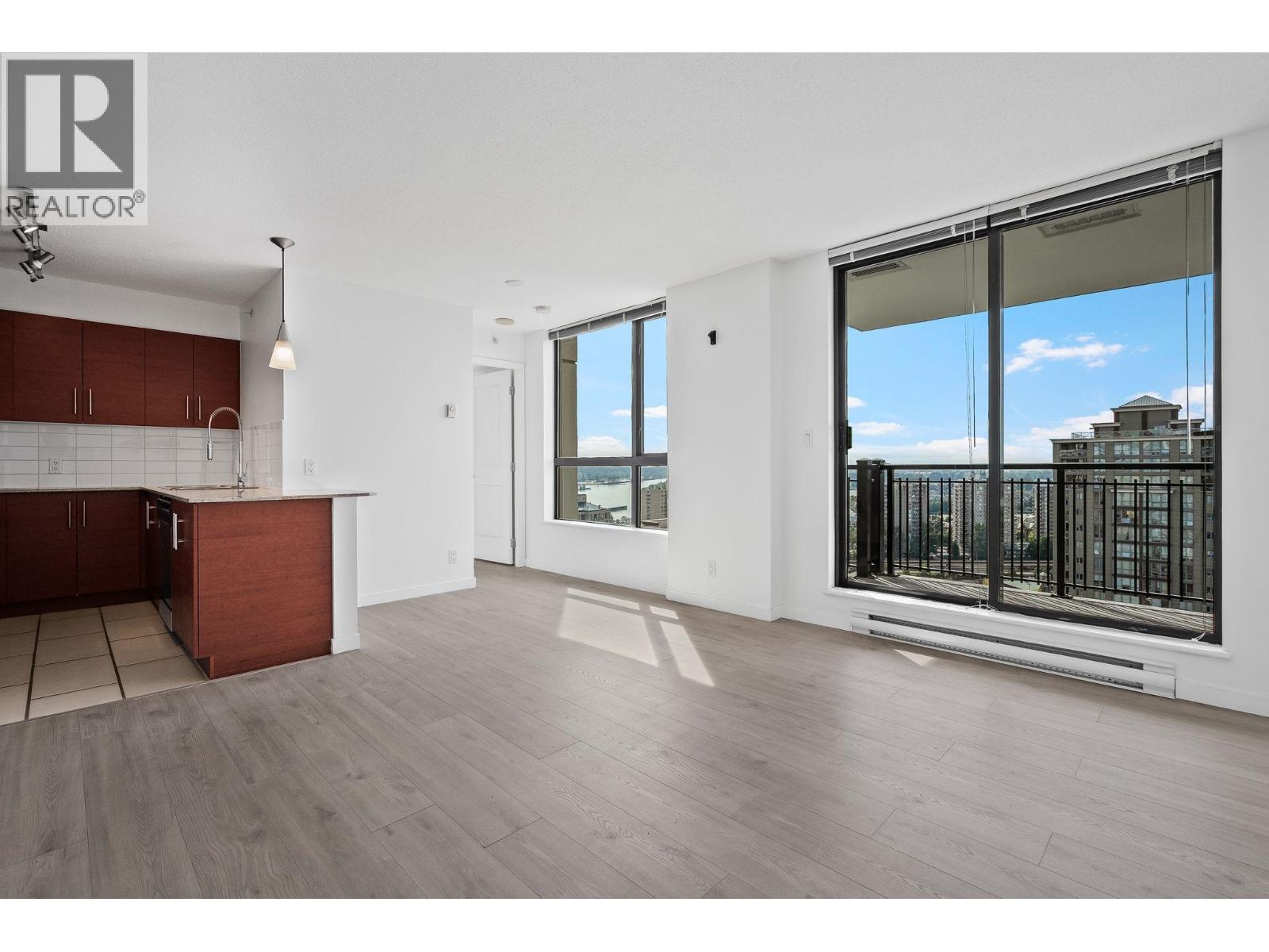 1203 814 ROYAL AVENUE, New Westminster