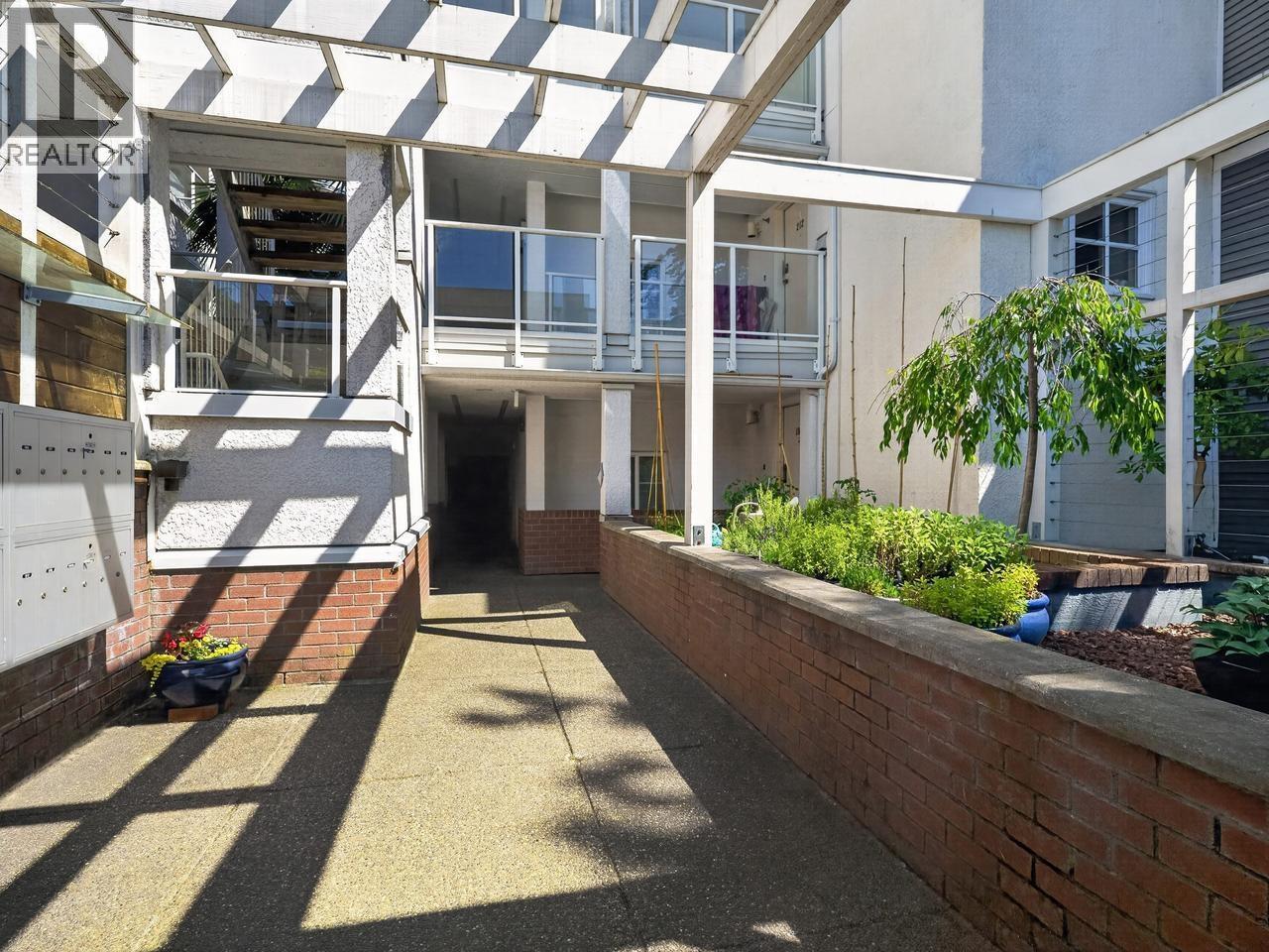 2175 W 3RD AVENUE, Vancouver