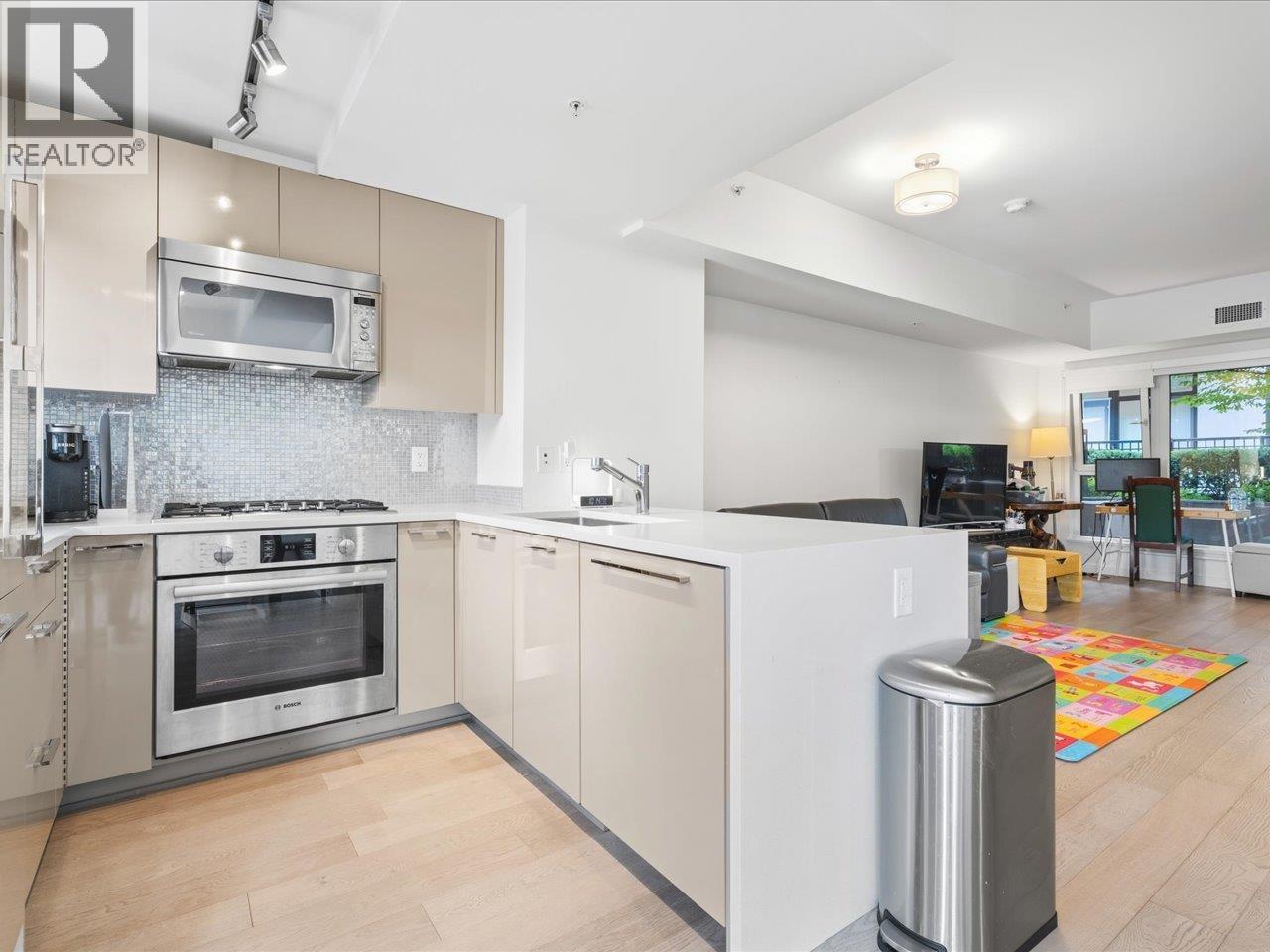 4183 CAMBIE STREET, Vancouver