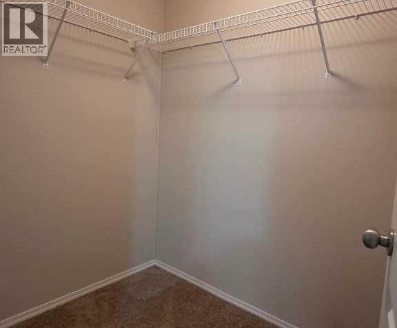 MB Walk in CLoset