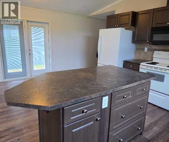 Kitchen Island with Eating Bar