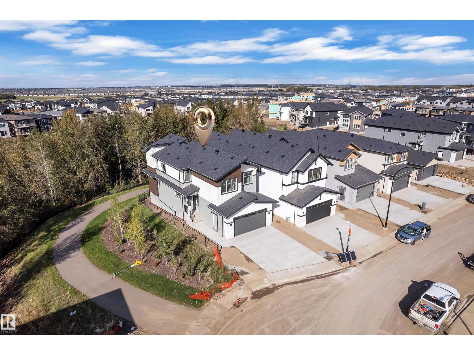 3136 7 Avenue SW SW, Edmonton — photo 3