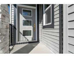 Bedroom 2 - 3136 7 Avenue Sw, Edmonton, AB T6X3M4 Photo 6