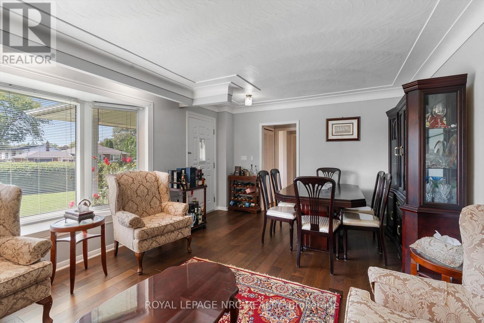 476 VINE STREET - 12