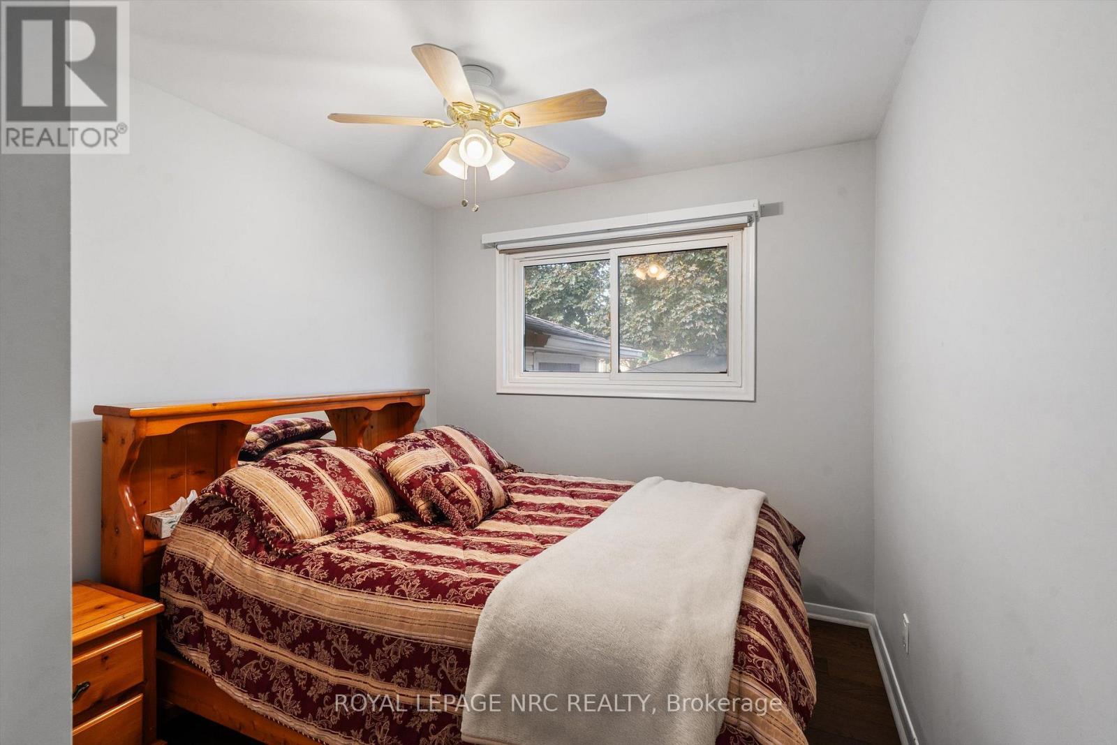 476 VINE STREET - 18