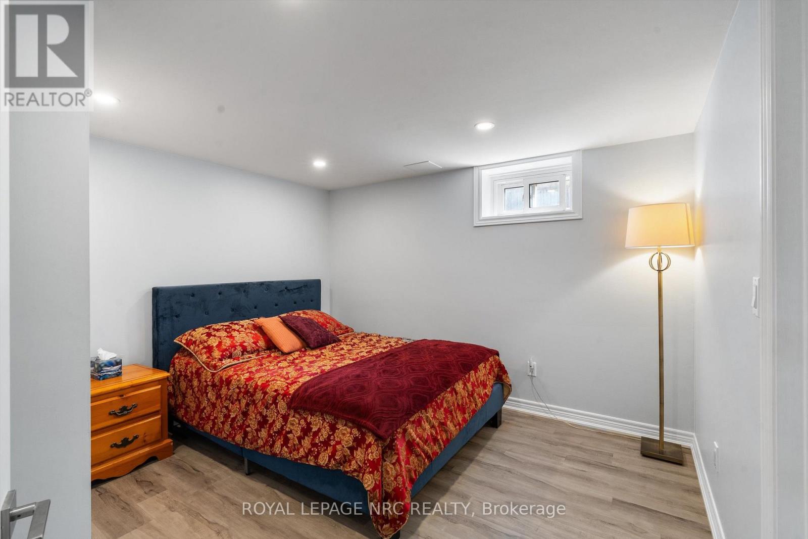 476 VINE STREET - Image 25