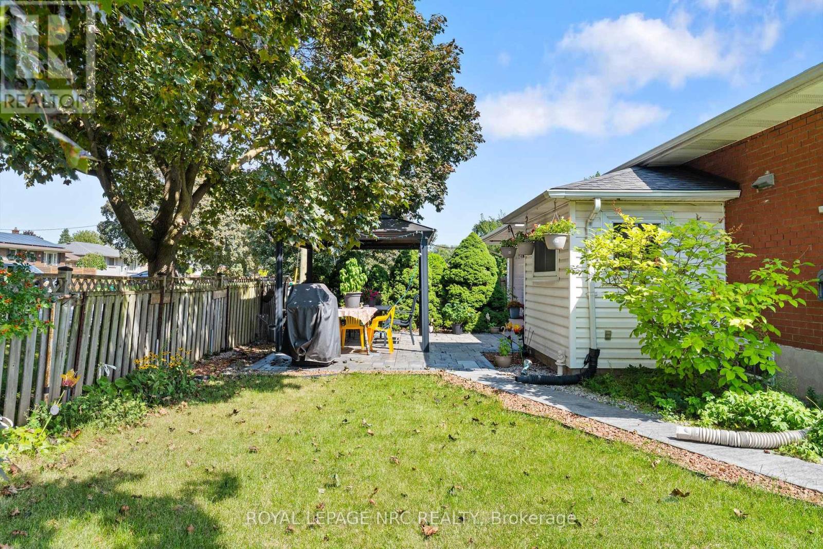 476 VINE STREET - Image 33