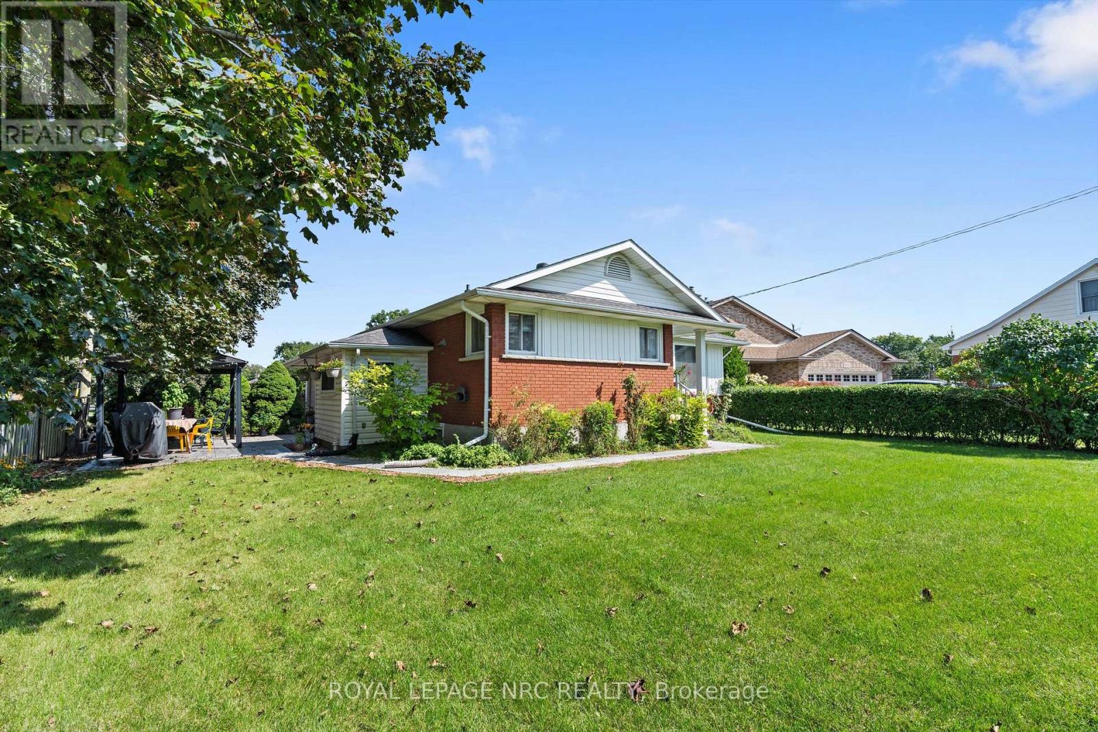 476 VINE STREET - 41