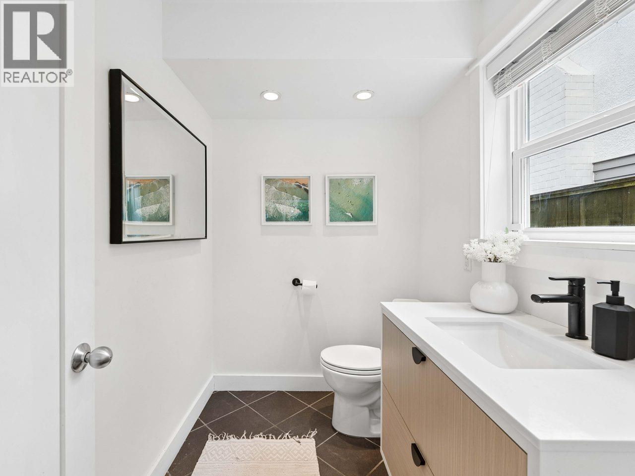5326 BELAIR DRIVE, Delta