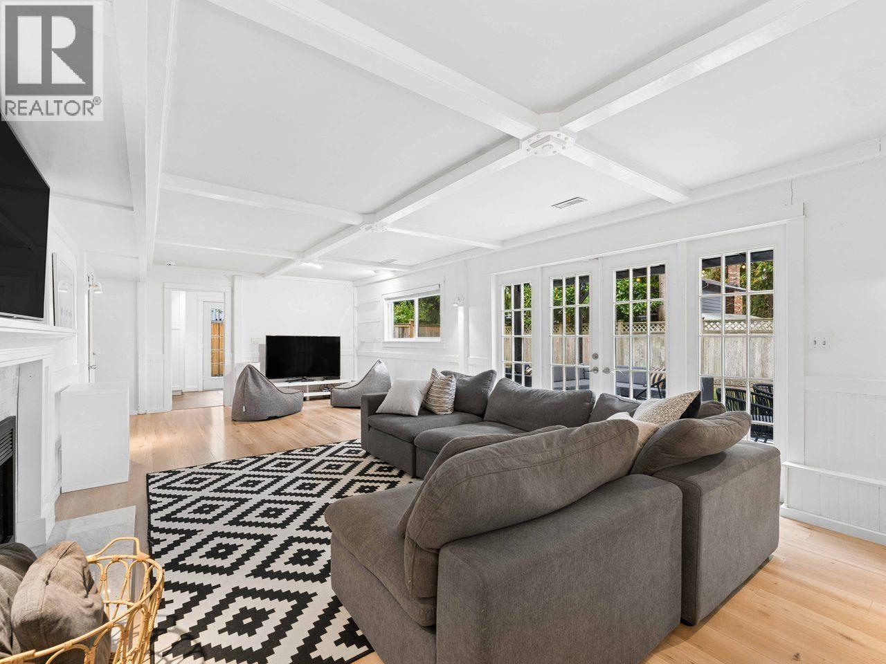 5326 BELAIR DRIVE, Delta