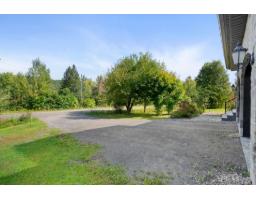 11 Ch. Du Vent, Chelsea, QC J9B1A8 Photo 32