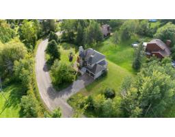 11 Ch. Du Vent, Chelsea, QC J9B1A8 Photo 40