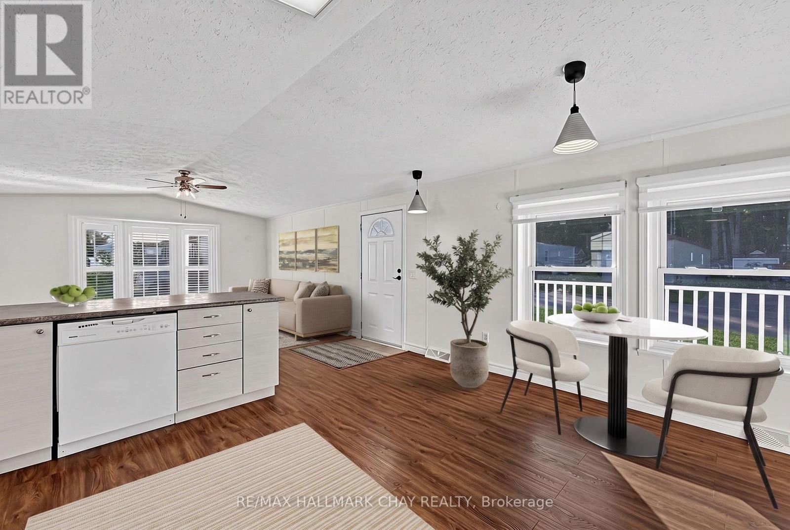 4041 ASH CRESCENT, Severn — photo 3