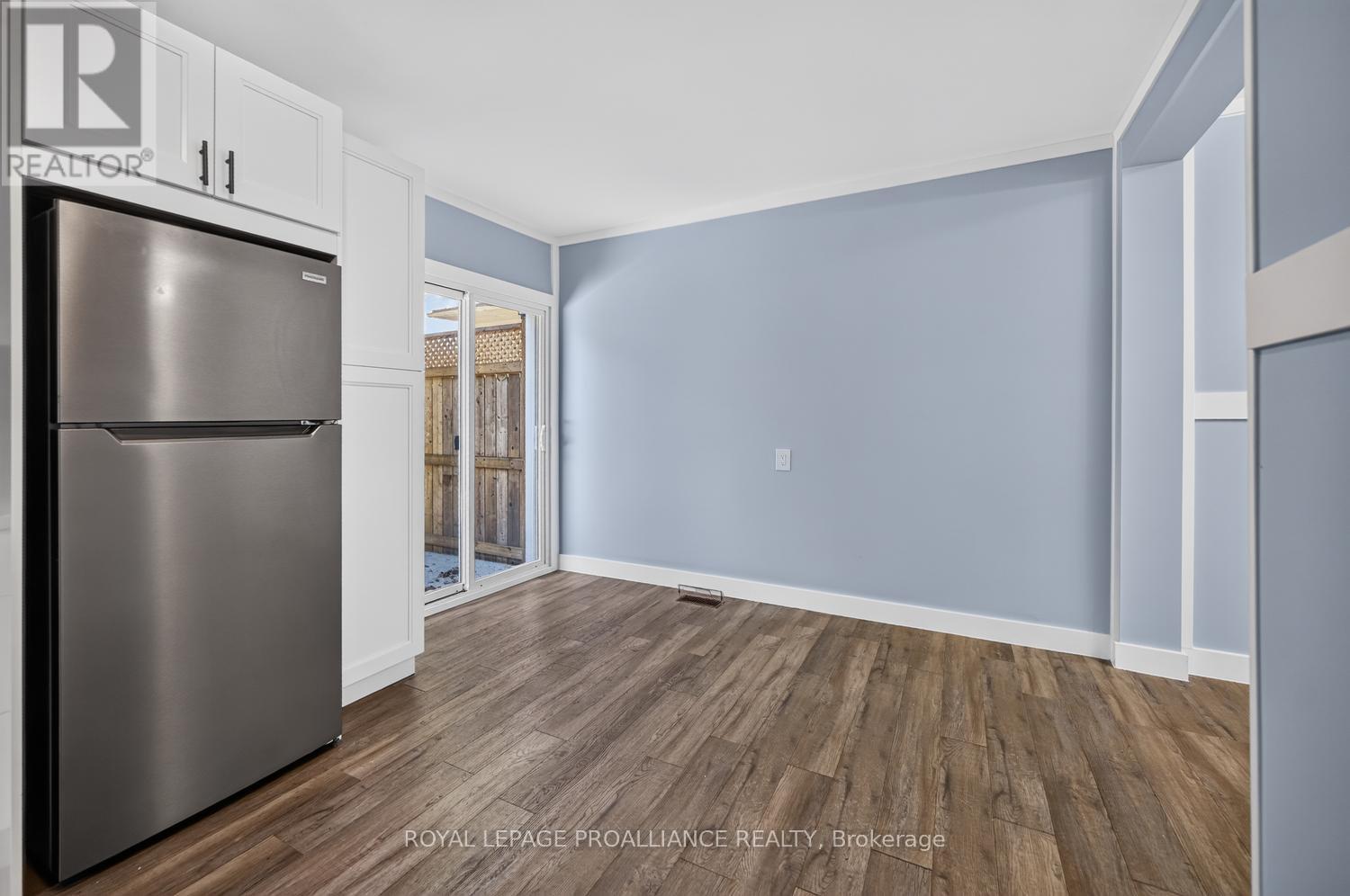 23 SOPHIA STREET - Image 13
