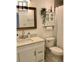 Upper - 77 Elise Terrace, Toronto, ON M2R2W9 Photo 9