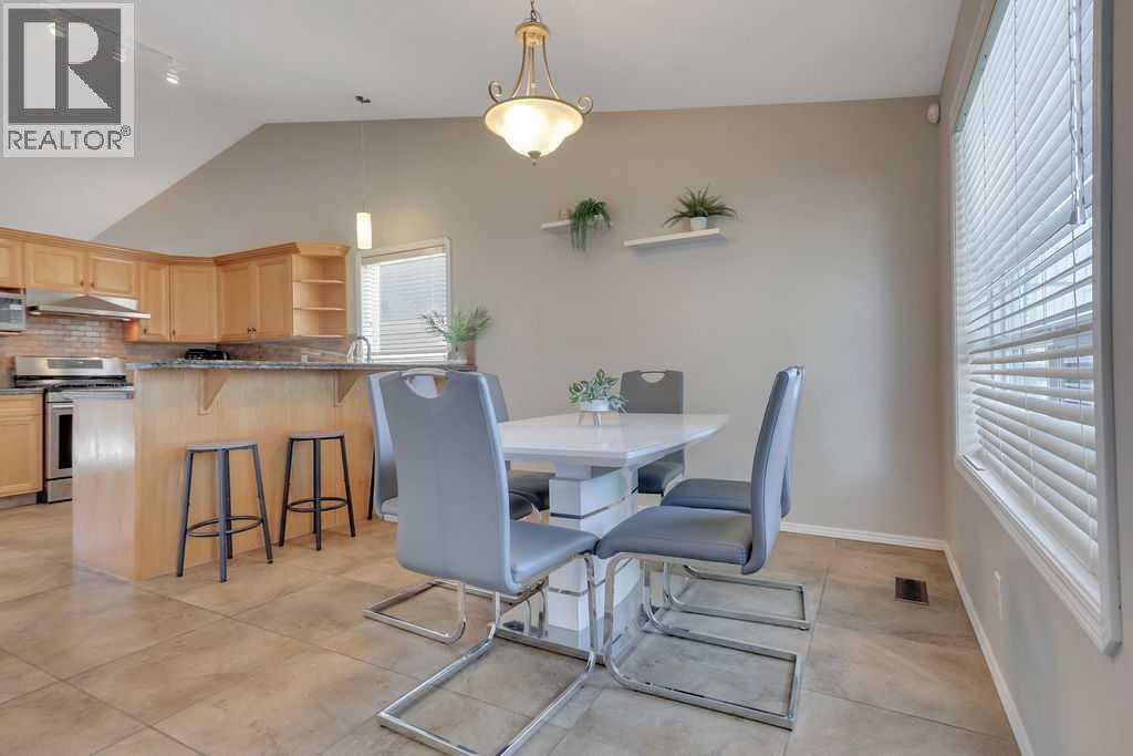 Listing photo – 68 Asmundsen Avenue, Red Deer
