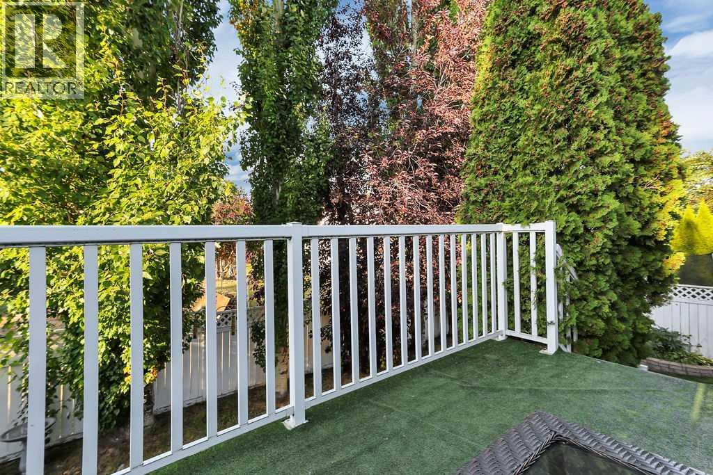 Listing photo – 68 Asmundsen Avenue, Red Deer