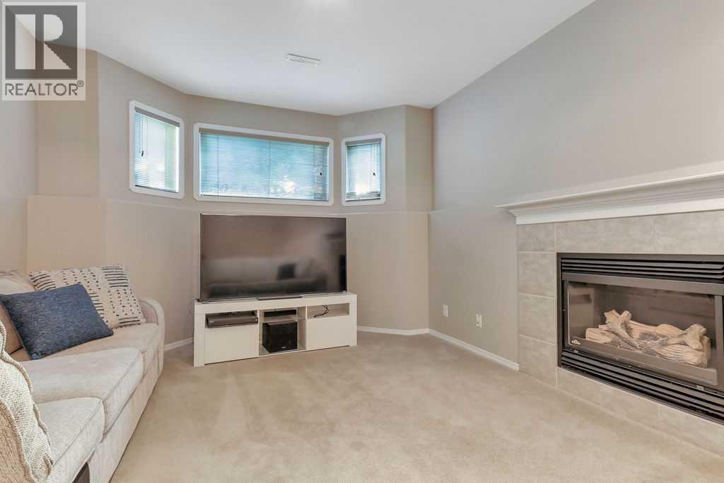 Listing photo – 68 Asmundsen Avenue, Red Deer