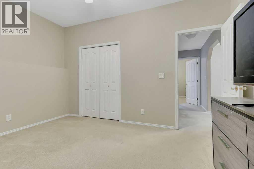 Listing photo – 68 Asmundsen Avenue, Red Deer