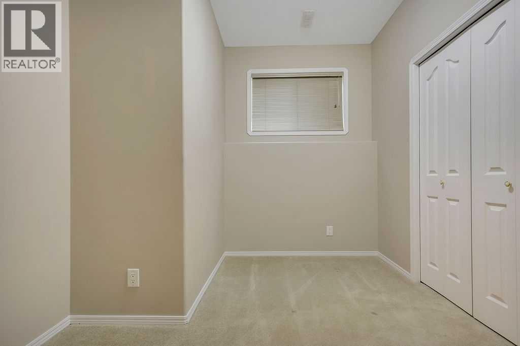 Listing photo – 68 Asmundsen Avenue, Red Deer