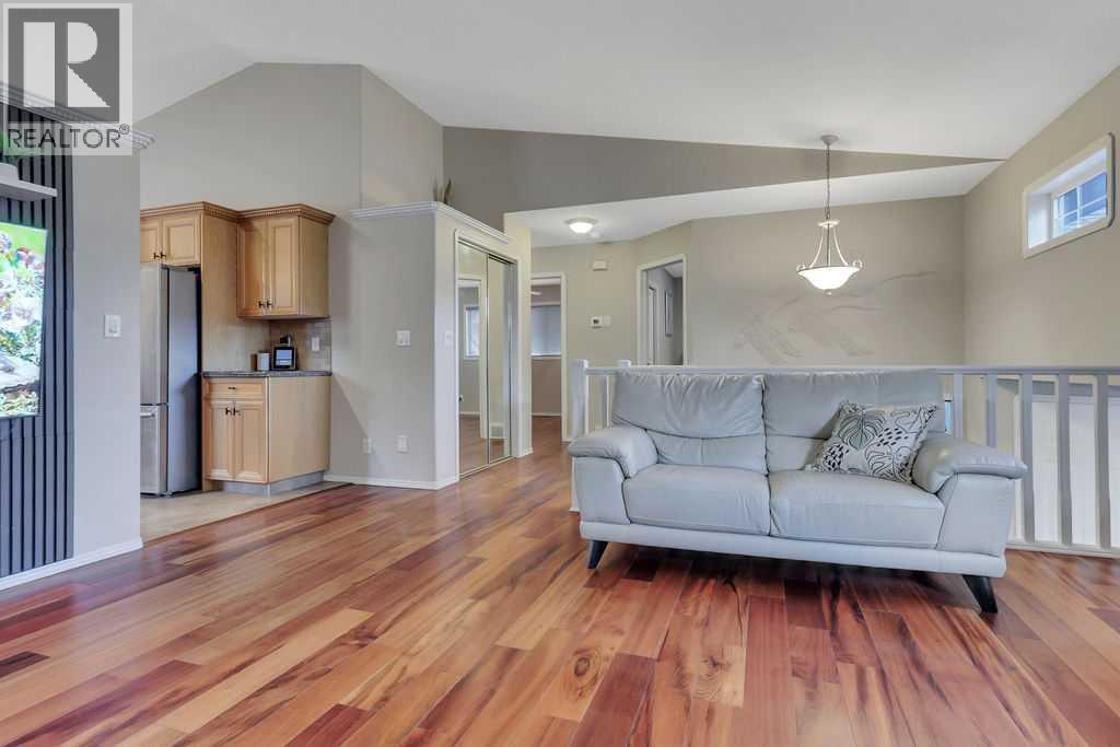 Listing photo – 68 Asmundsen Avenue, Red Deer
