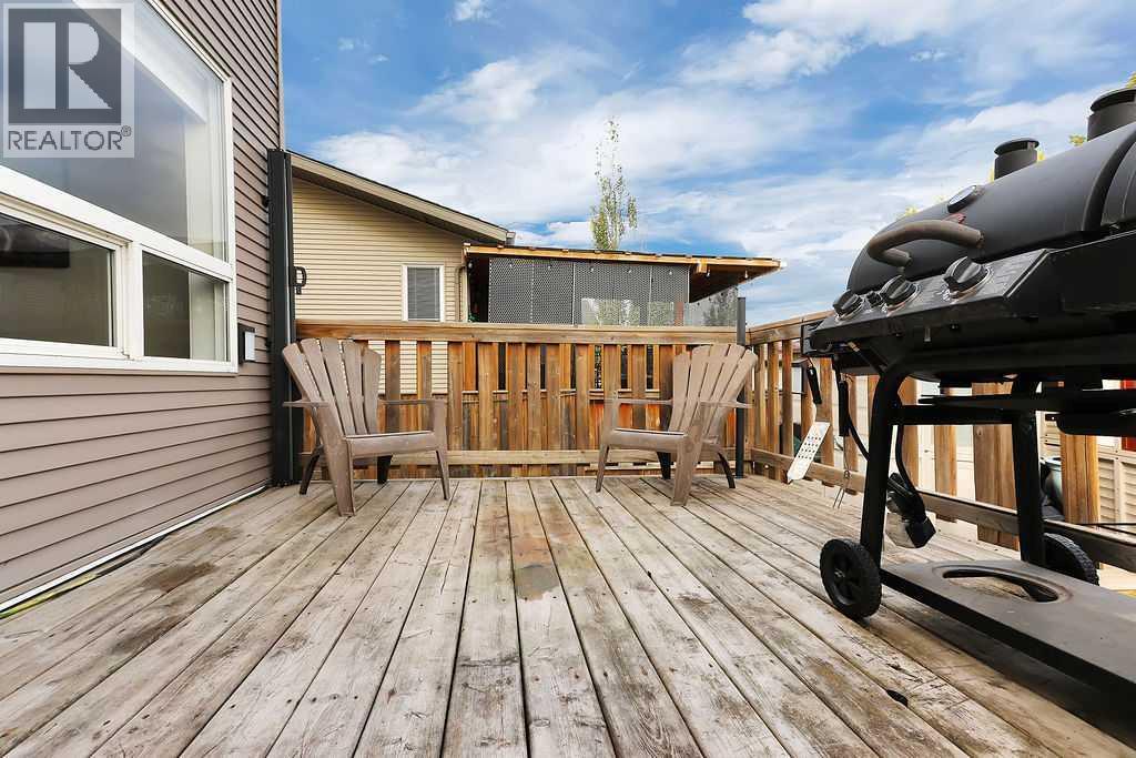 Listing photo – 99 Inglewood Drive, Red Deer
