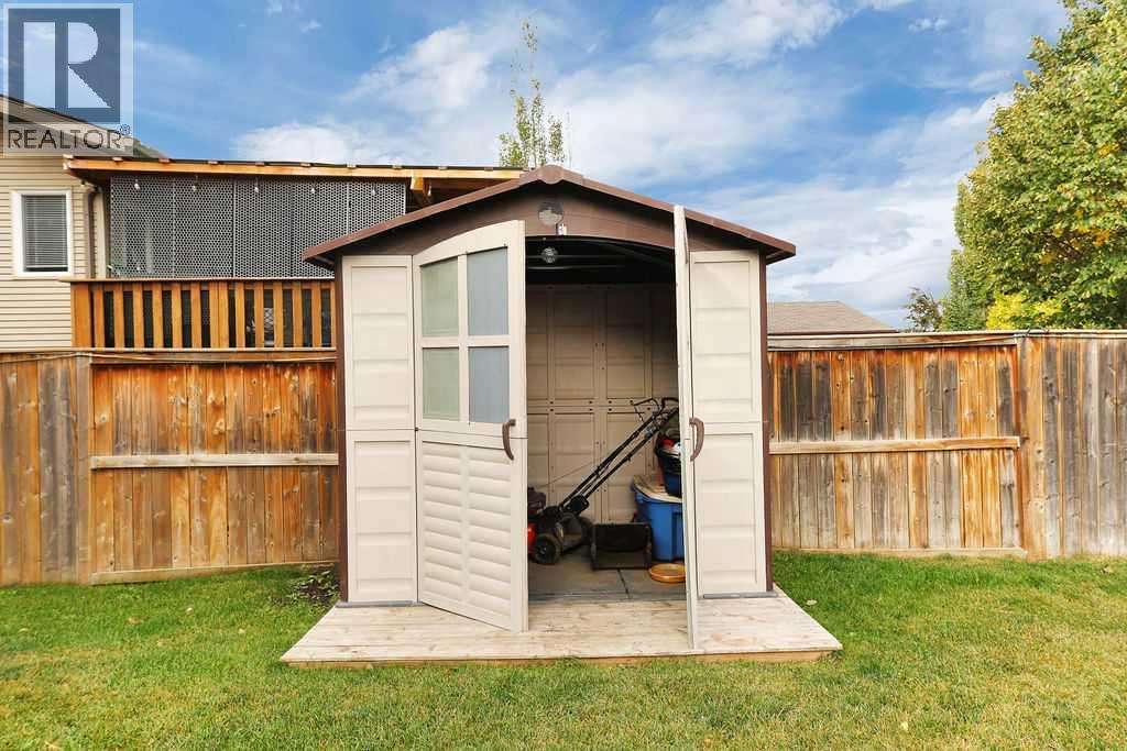 Listing photo – 99 Inglewood Drive, Red Deer