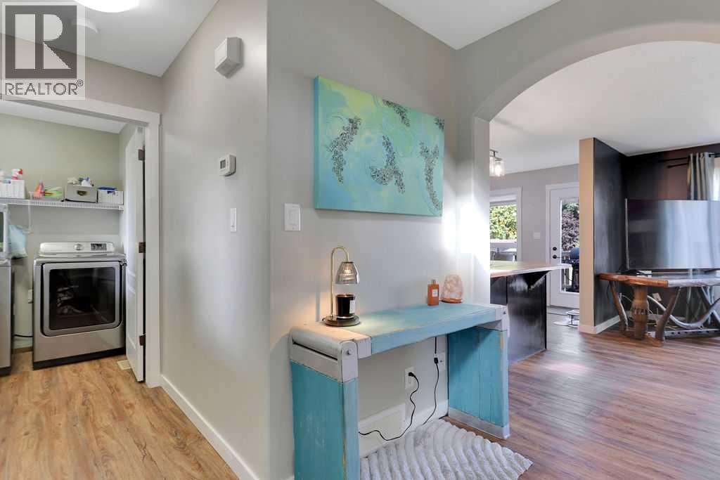 Listing photo – 99 Inglewood Drive, Red Deer