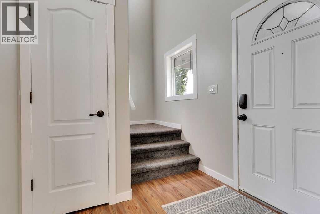 Listing photo – 99 Inglewood Drive, Red Deer