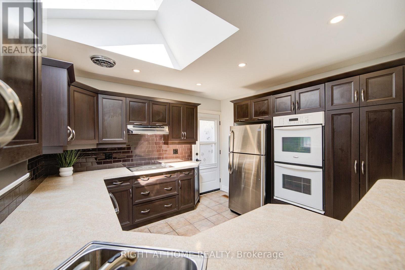 326 JAYBELL GROVE - 17