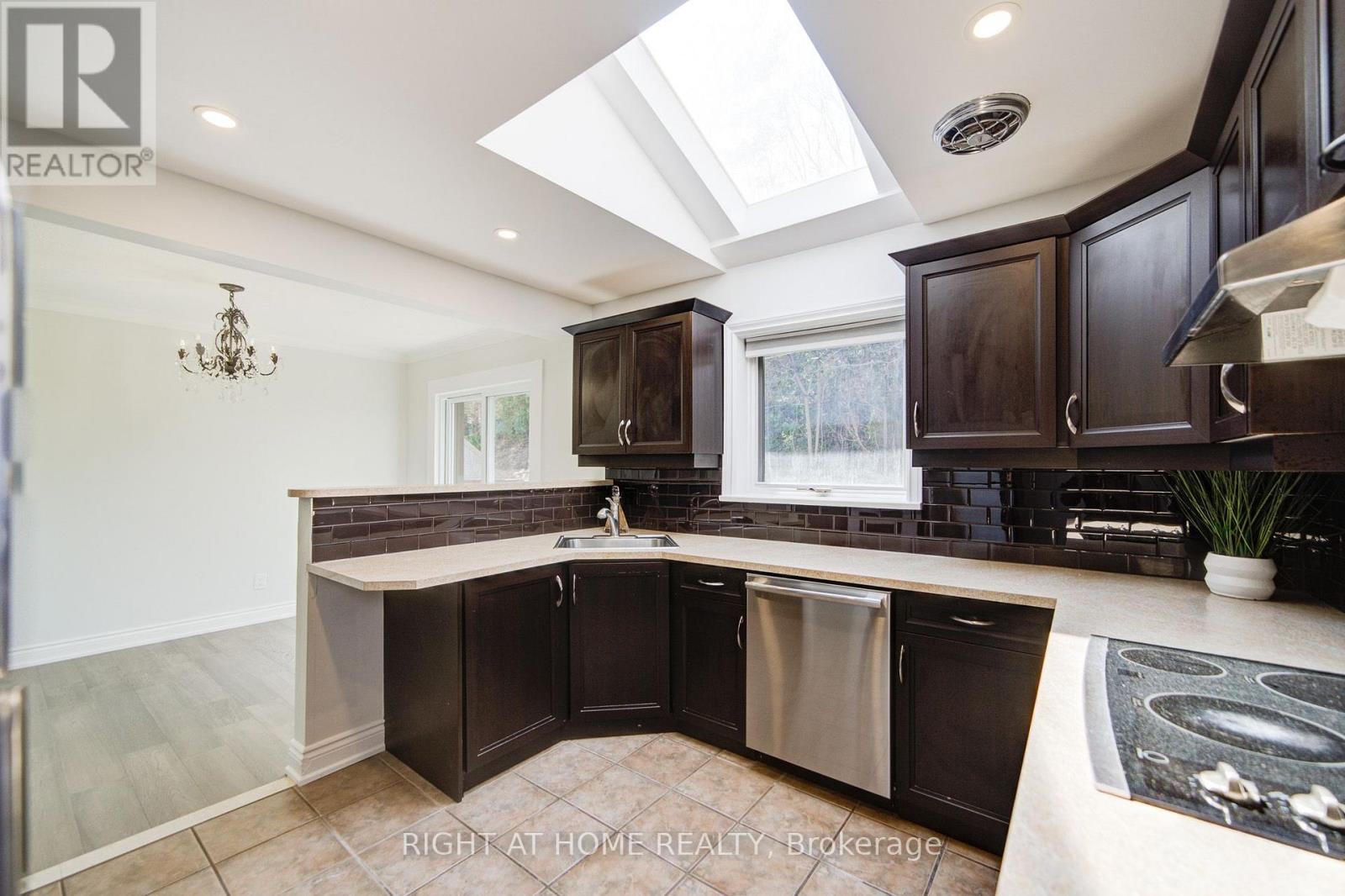 326 JAYBELL GROVE - 20