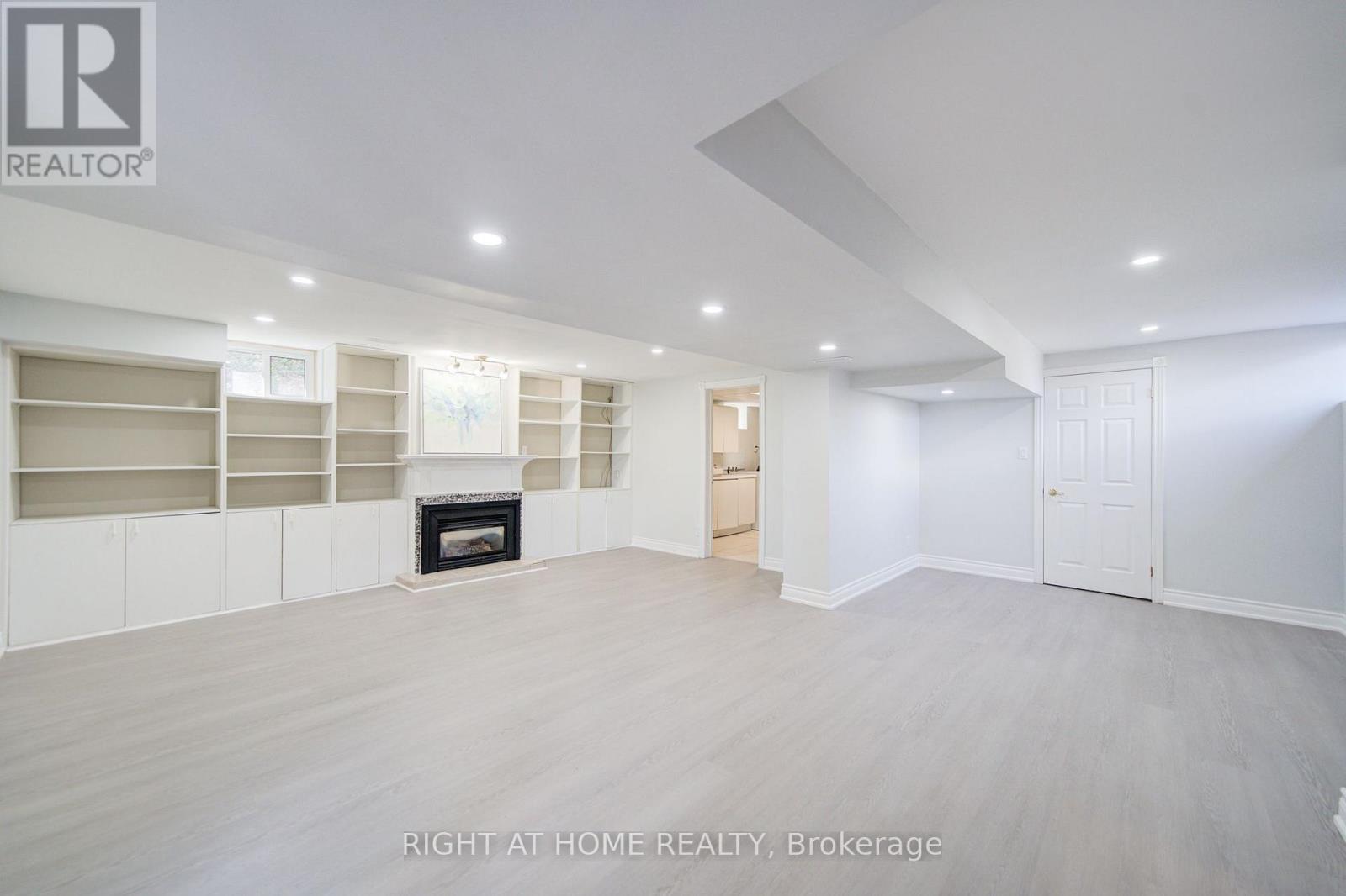 326 JAYBELL GROVE - Image 30