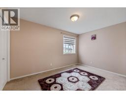 2pc Bathroom - 20 Saddlecrest Terrace Ne, Calgary, AB T3J5L4 Photo 18