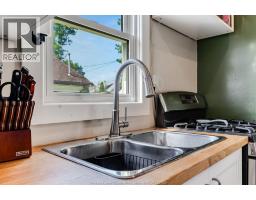 Kitchen/Dining room - 13 Westmoreland Avenue, Leamington, ON N8H3P2 Photo 6
