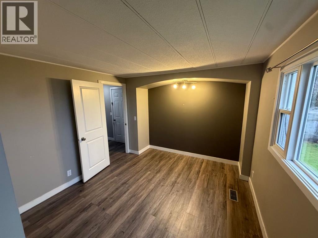 11918 98 Street, Grande Prairie — photo 8