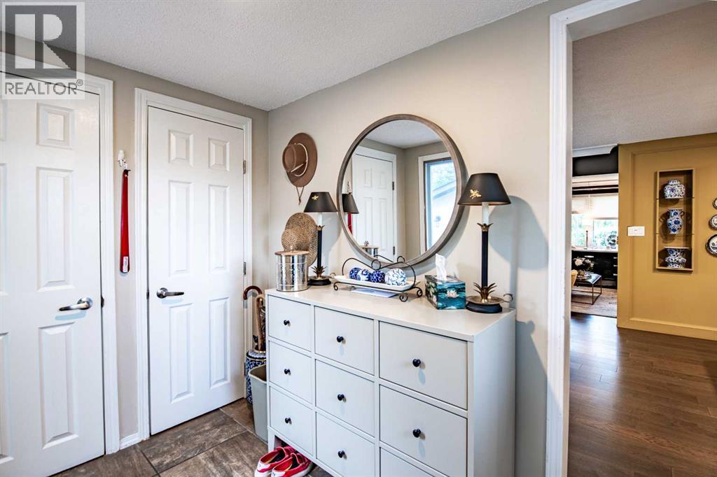 Mudroom/Rear Entrance
