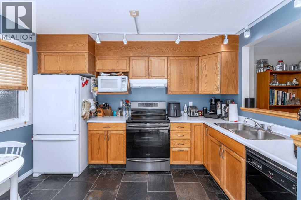 #9 242 Benchlands Terrace - 8
